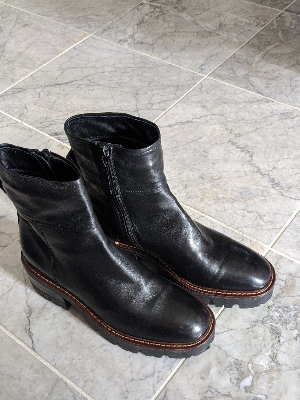 Sesto Meucci Black Leather Women's Ankle Booties with Brown Welt Size 8